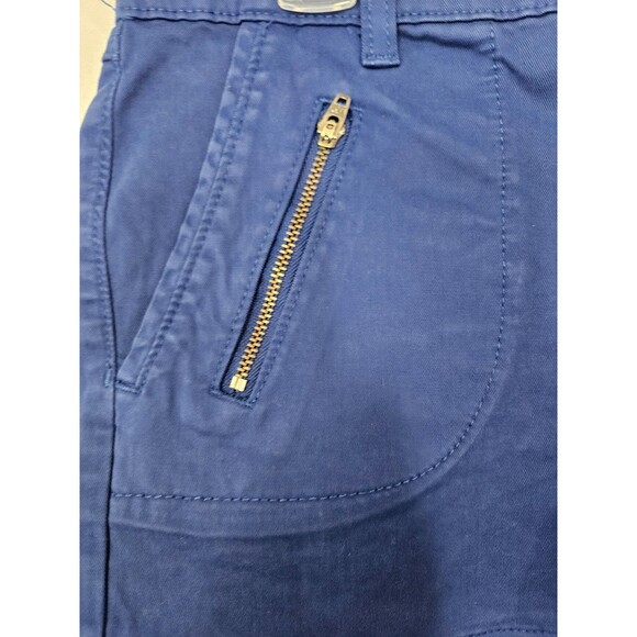 Khakis By GAP Blue.  3” Inseam Classic Fit, Stretch, Sits Below Waist - Picture 2 of 9